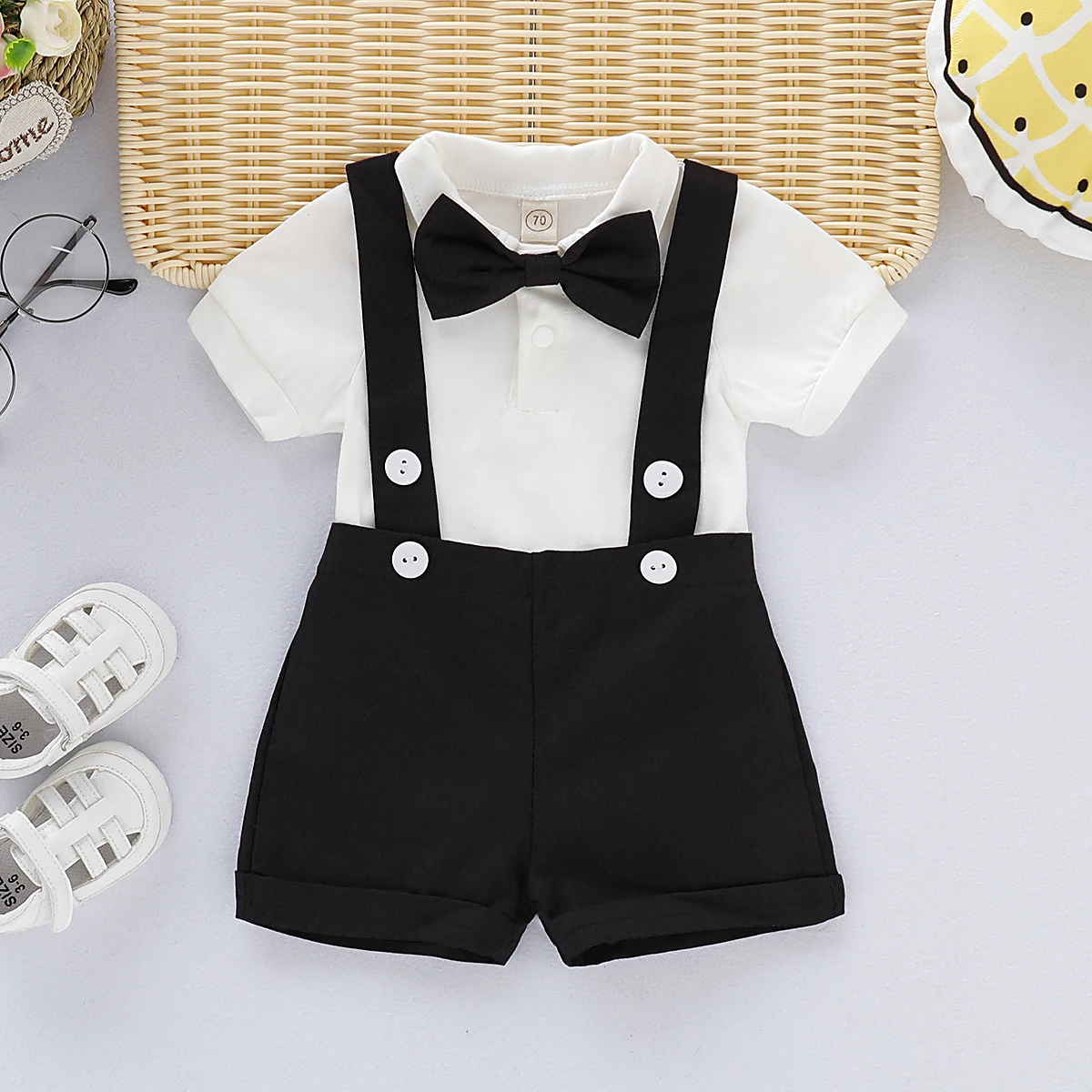Conjunto formal para bebé: mameluco con lazo y camisa de manga corta - imagen 4