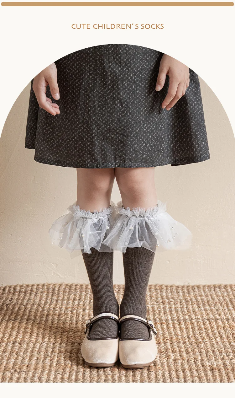 Calcetines princessa con perlas y volantes para niñas