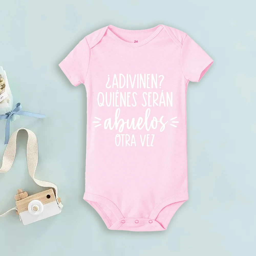 Ropa de bebé MENISCOUNTER en sesión de fotos