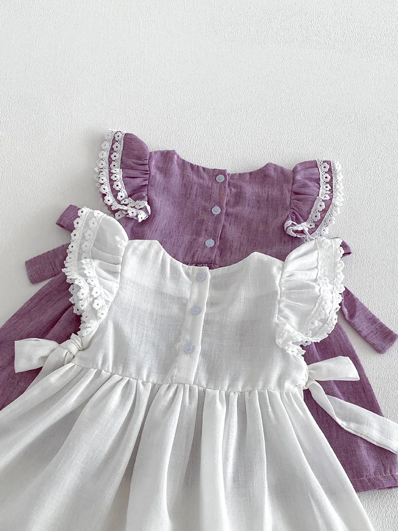Vestido de verano bebé con encaje y flores bordadas holgado