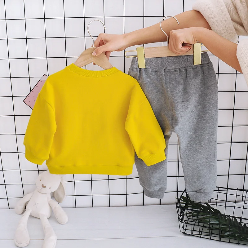 Conjunto de ropa para bebé: primavera-otoño entre niños y niñas - imagen 2