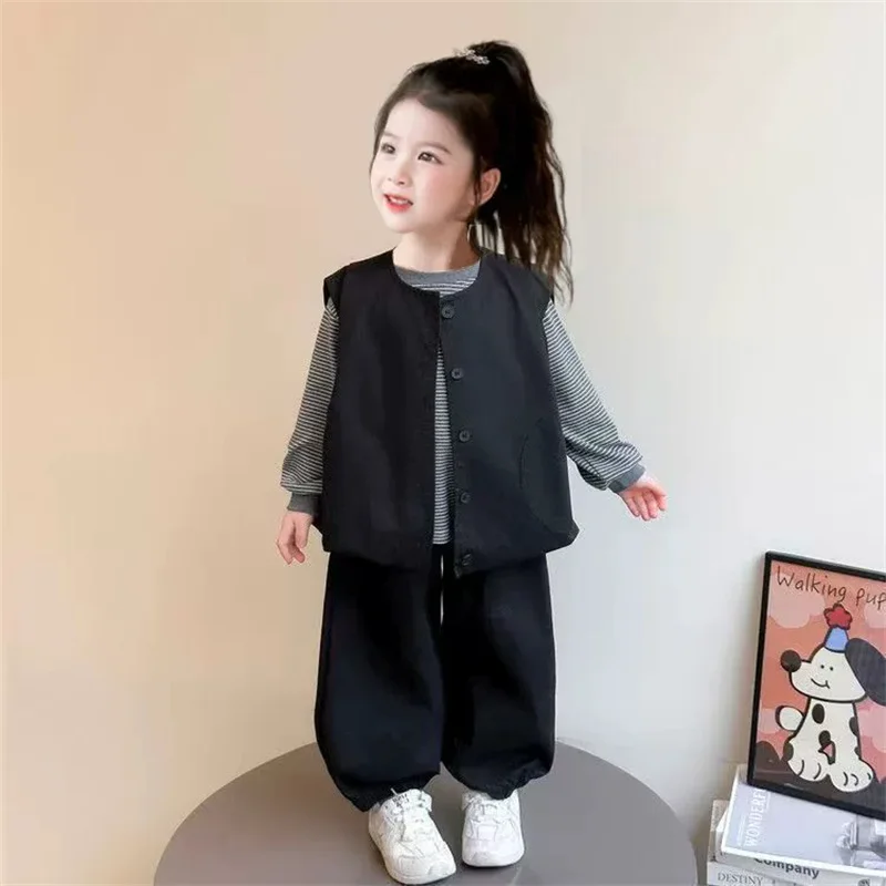 Conjunto de primavera para niña con rayas, chaleco y pantalón - imagen 2