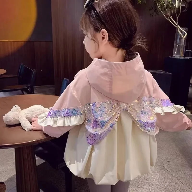 Chaqueta dulce para niñas con capucha y lazo de lentejuelas