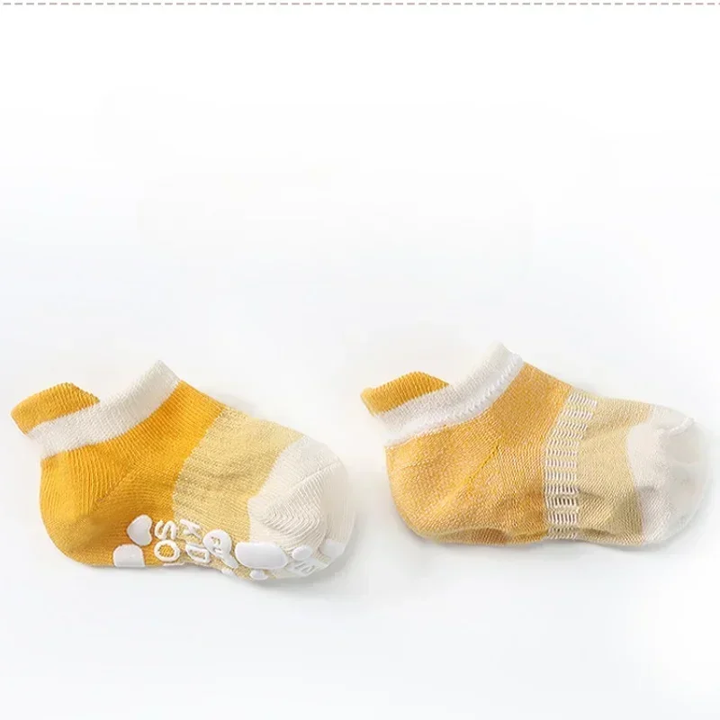 Calcetines bebé antideslizantes cortos de rayas y puntos, verano - imagen 3