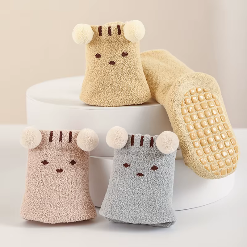 Calcetines de terciopelo antideslizantes para bebé y niño - imagen 2