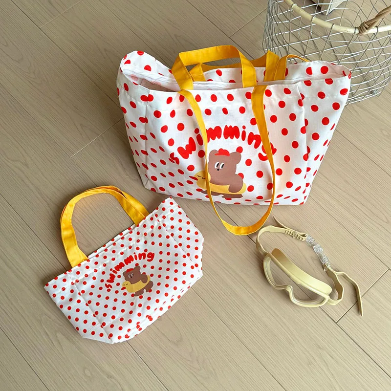 Bolsa de pañales con dibujos de perros y osos