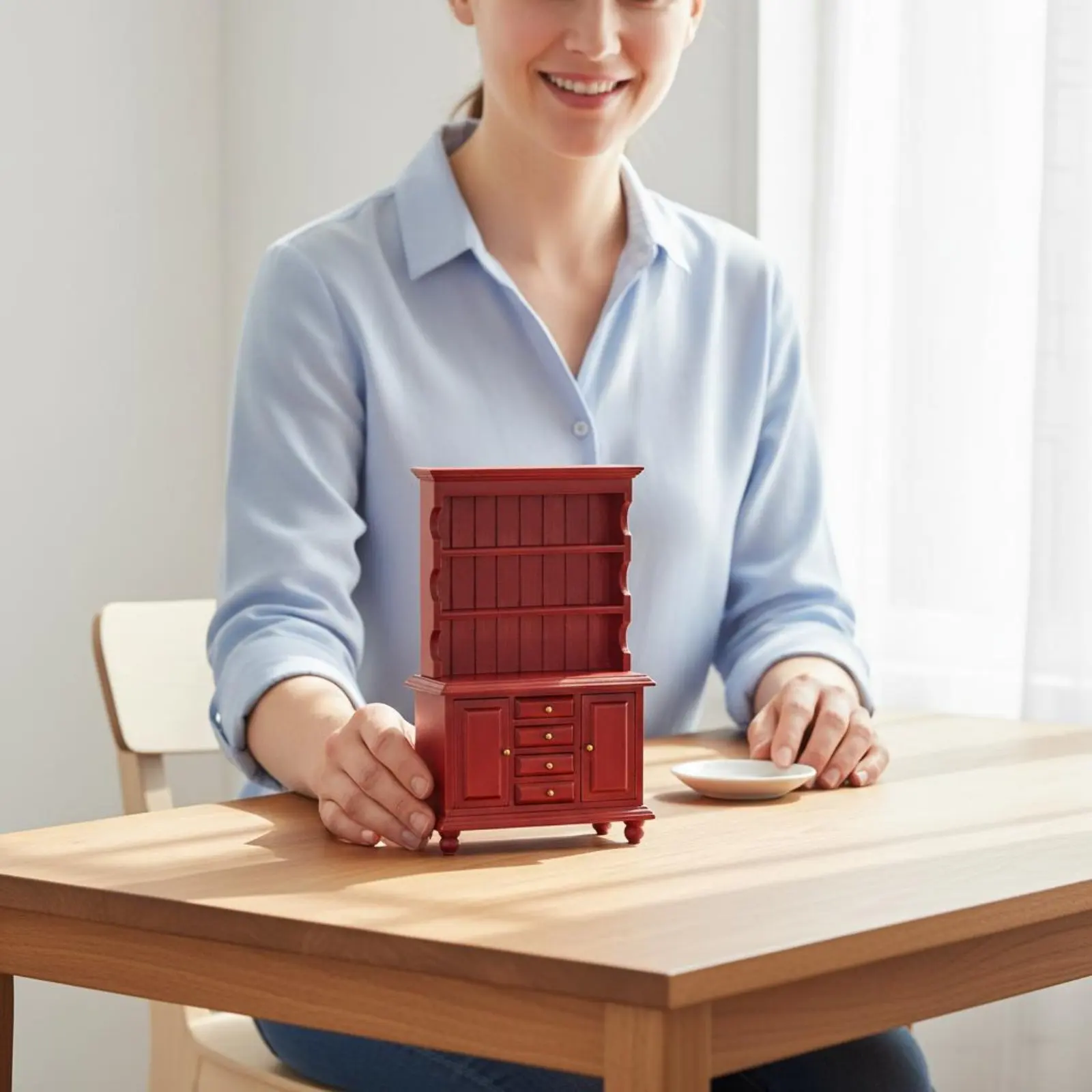 Gabinete de madera en miniatura con puertas, cajones y vitrina - imagen 2