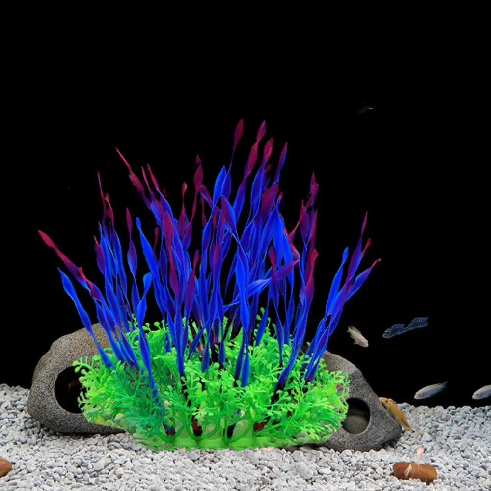 Hierba artificial lista para decorar el acuario