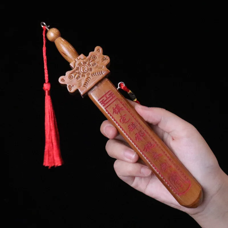 Katana de madera para niños – artesanal y segura - imagen 2