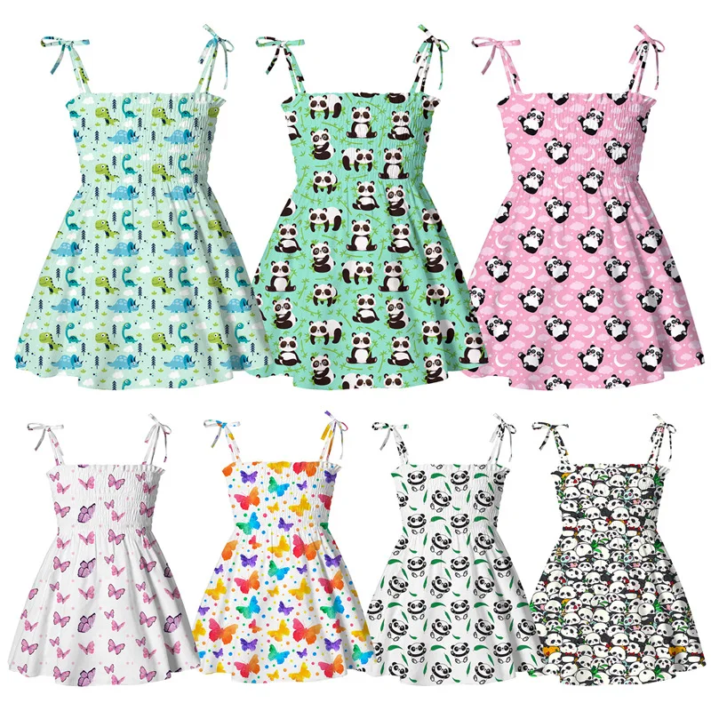 Detalle del estampado de dibujos animados coreanos del vestido