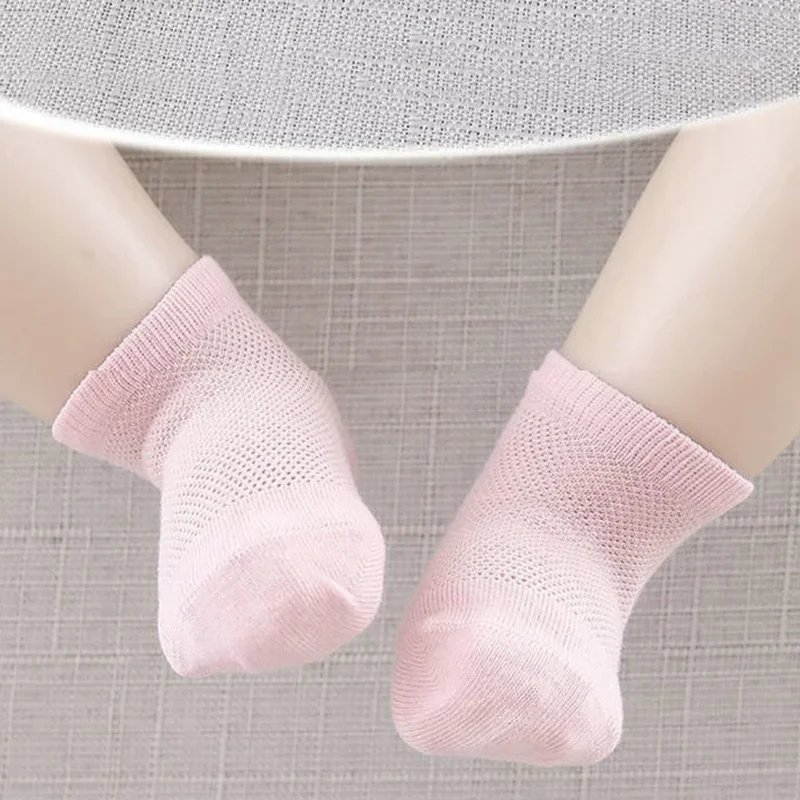 Calcetines de malla para bebé – Suaves y transpirables - imagen 5