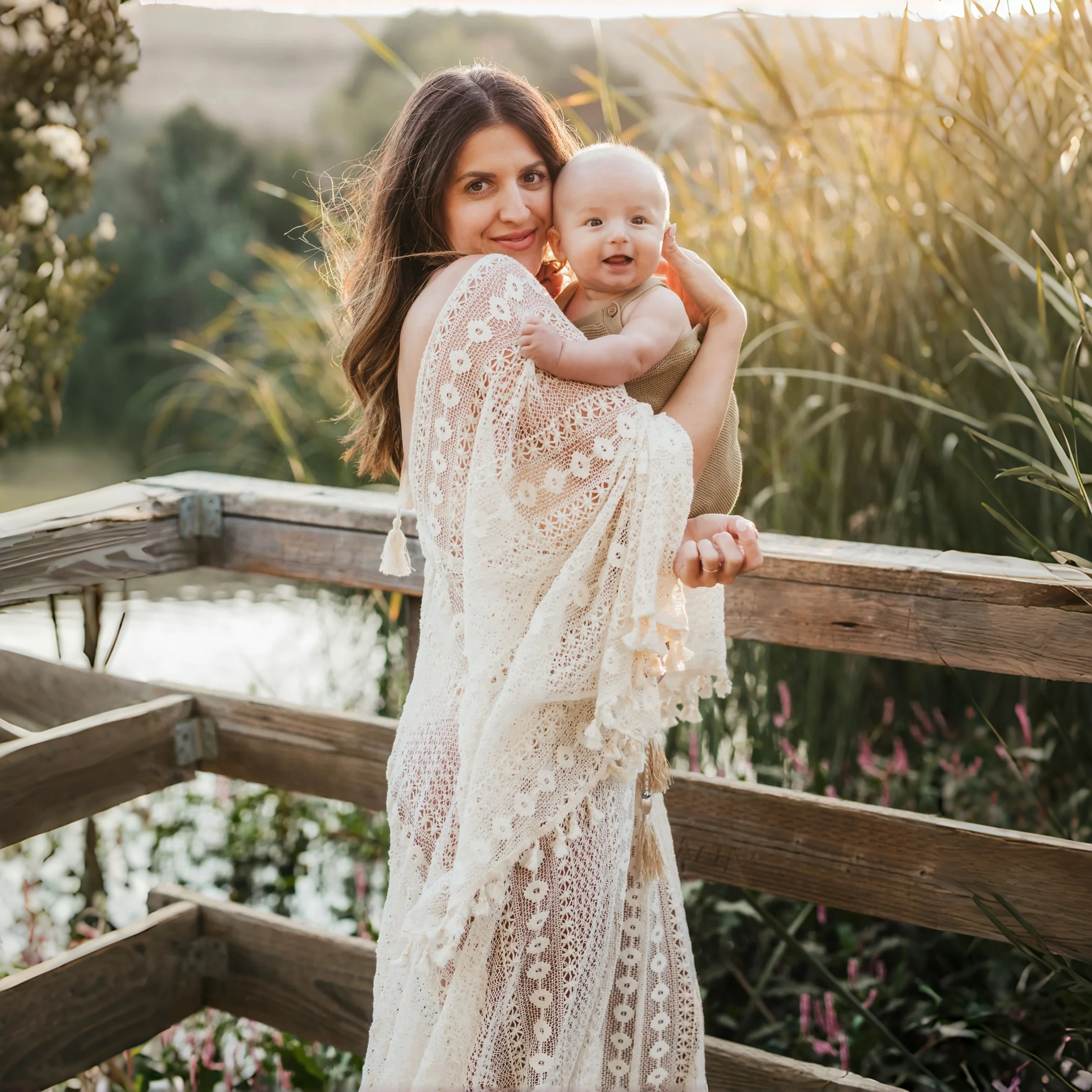Vestido de maternidad boho maxi con encaje y flecos translúcido - imagen 3