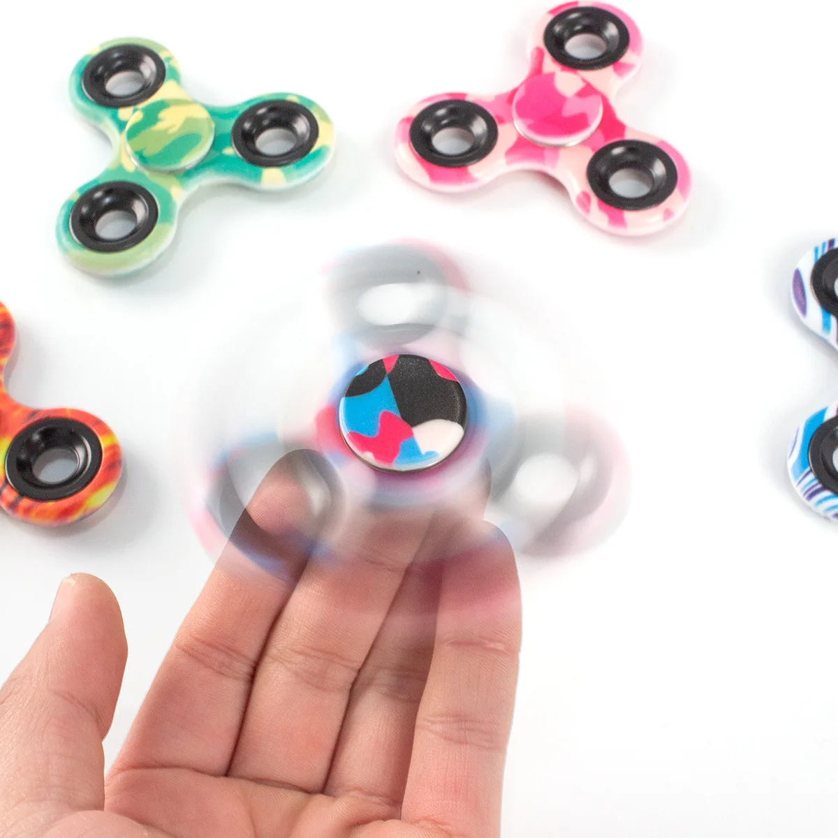 Spinner antiestrés de mano arcoíris para concentración y calma - imagen 2