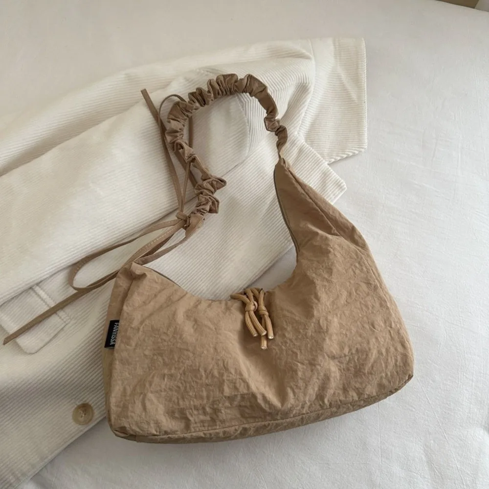 Bolso de hombro versátil color sólido