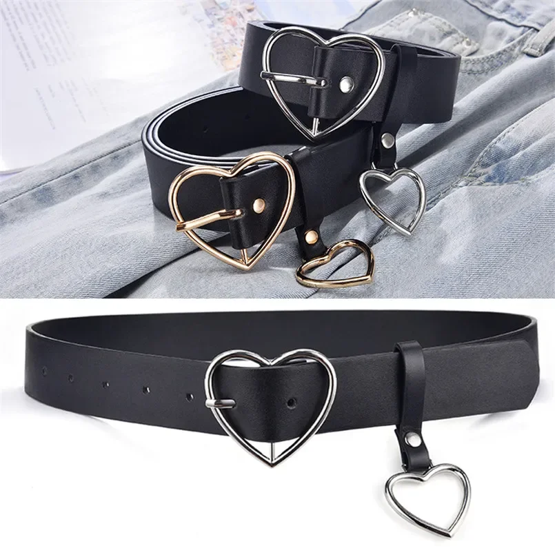 Detalle de la hebilla en forma de corazón