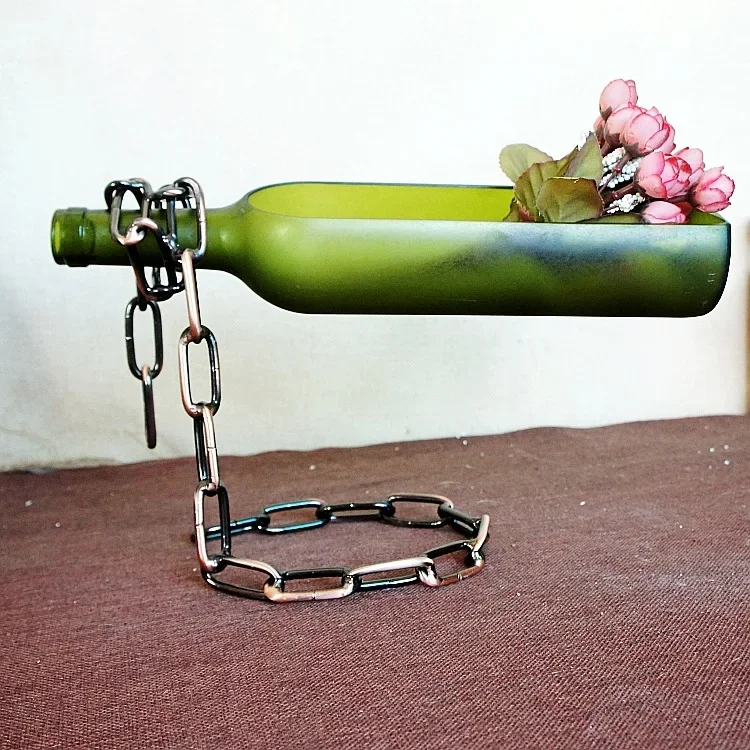 Estante para exhibición de botellas en el hogar