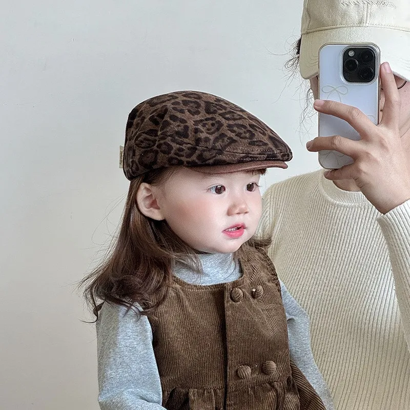 Sombrero infantil de leopardo con visera - imagen 2