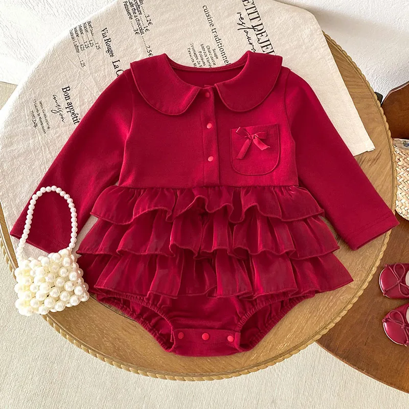 Mono rojo de niña con cuello Peter Pan de manga larga