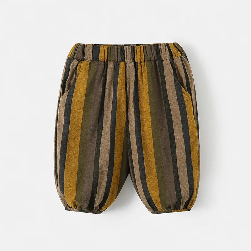 Ropa de verano para niño pequeño: camisetas y pantalones a rayas - imagen 3