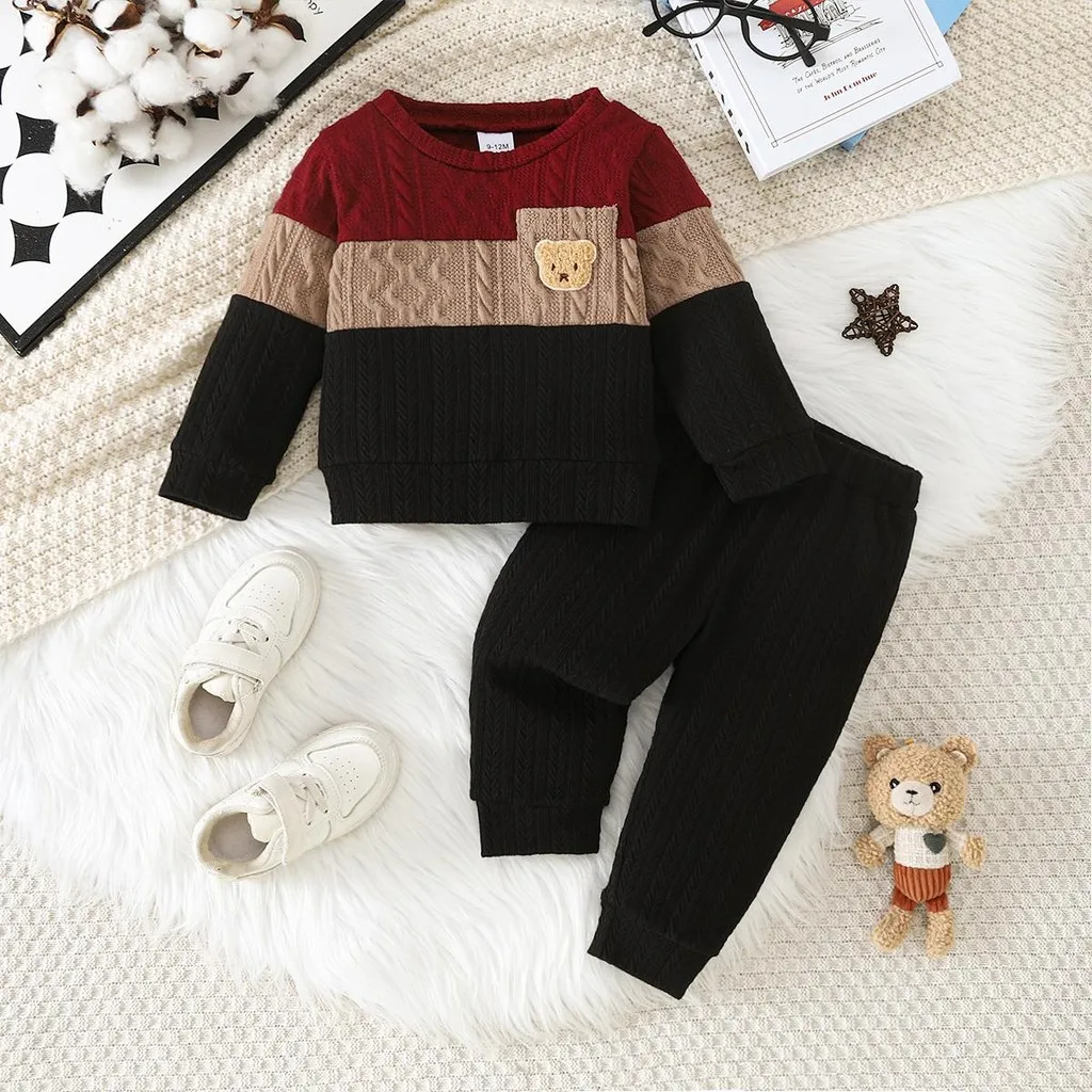 Conjunto de bebé para otoño e invierno: top y pantalón