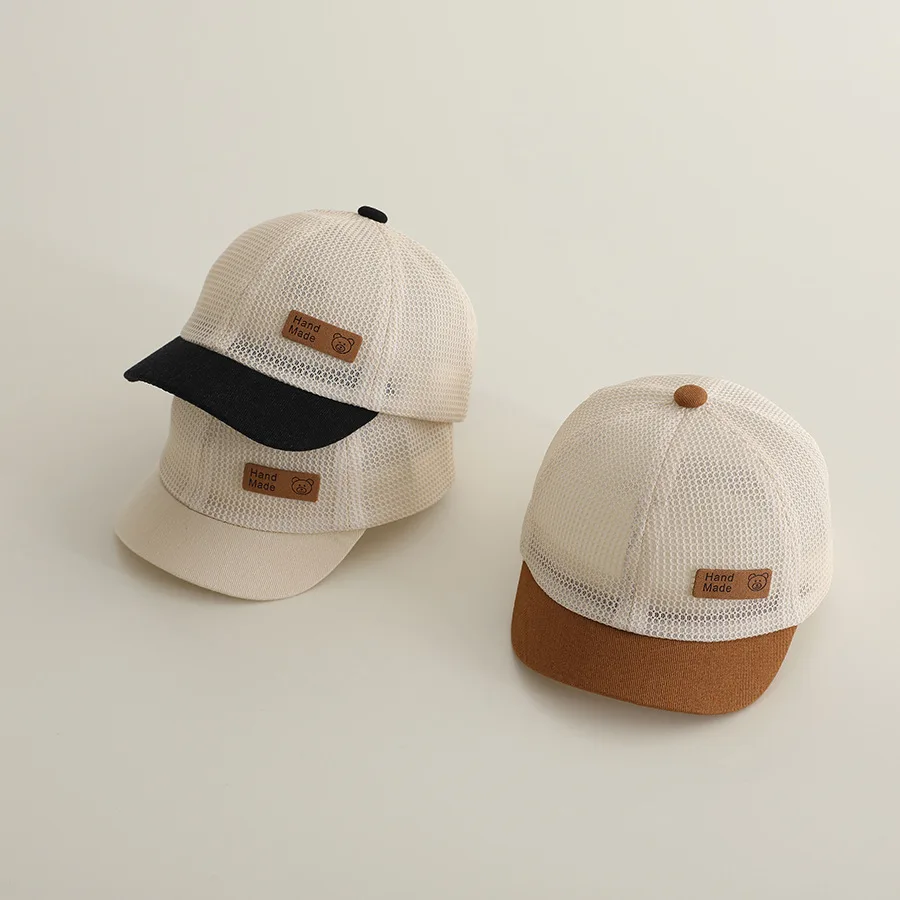 Gorra bebé para el sol en algodón con diseño de oso - imagen 2