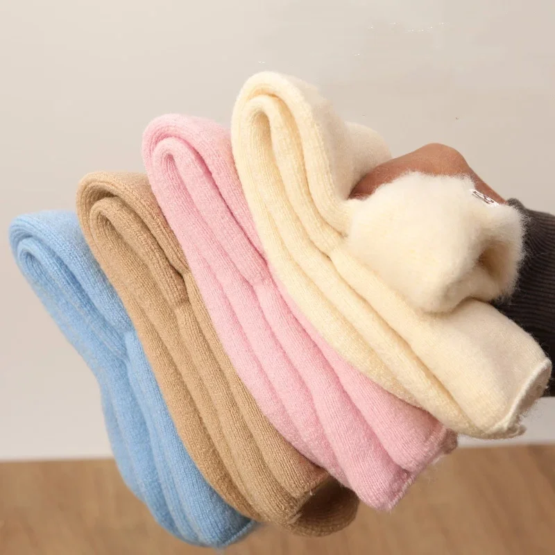 Calcetines peludos de invierno para niños – Suaves y cálidos - imagen 4