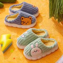 Zapatillas antideslizantes de felpa para bebé – Diseño cartoons