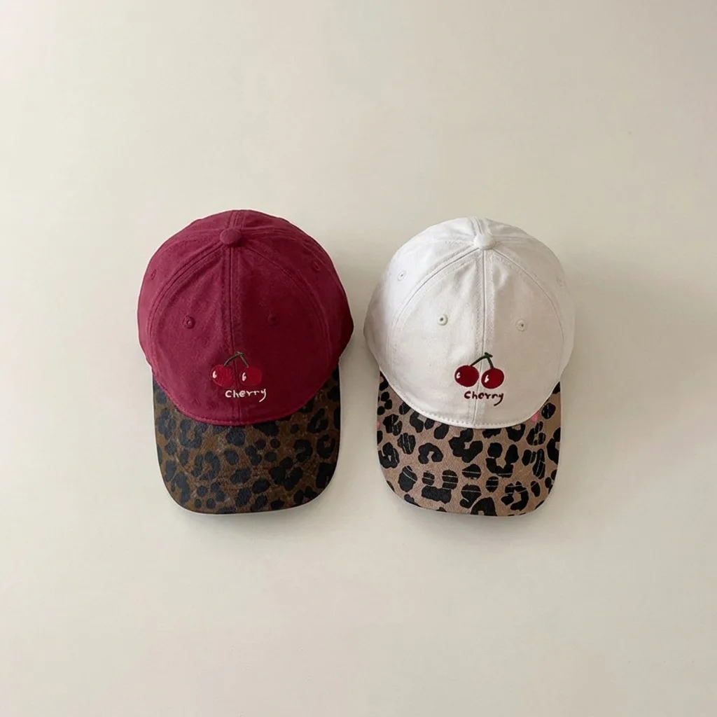 Gorra de dibujos animados con estampado leopardo