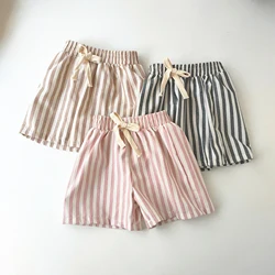 Pantalones cortos a rayas de verano con cordón y cintura elástica
