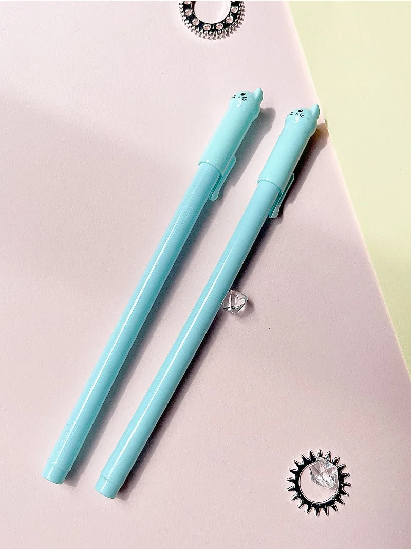 Estuche en uso como organizador de maquillaje
