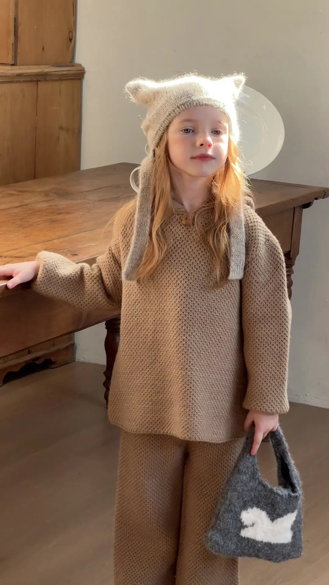 Conjunto de punto infantil – Sudadera con capucha y pantalón largo - imagen 4