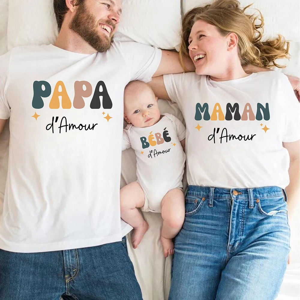 Conjunto familiar a juego: camisas retro para papá, mamá e hijo