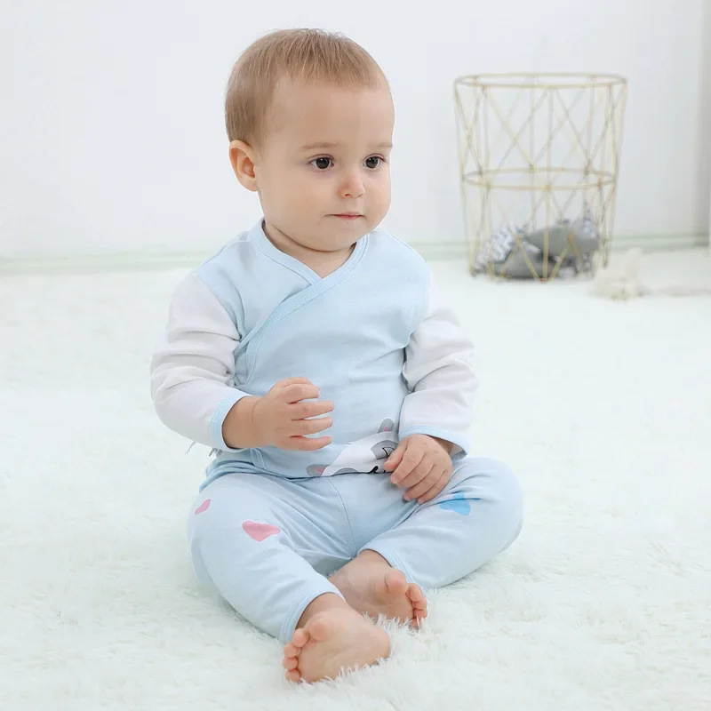 Pack completo de ropa para bebé recién nacido con bodies, pantalones y accesorios