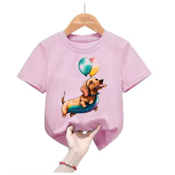 Camiseta infantil rosa con estampado de perro salchicha