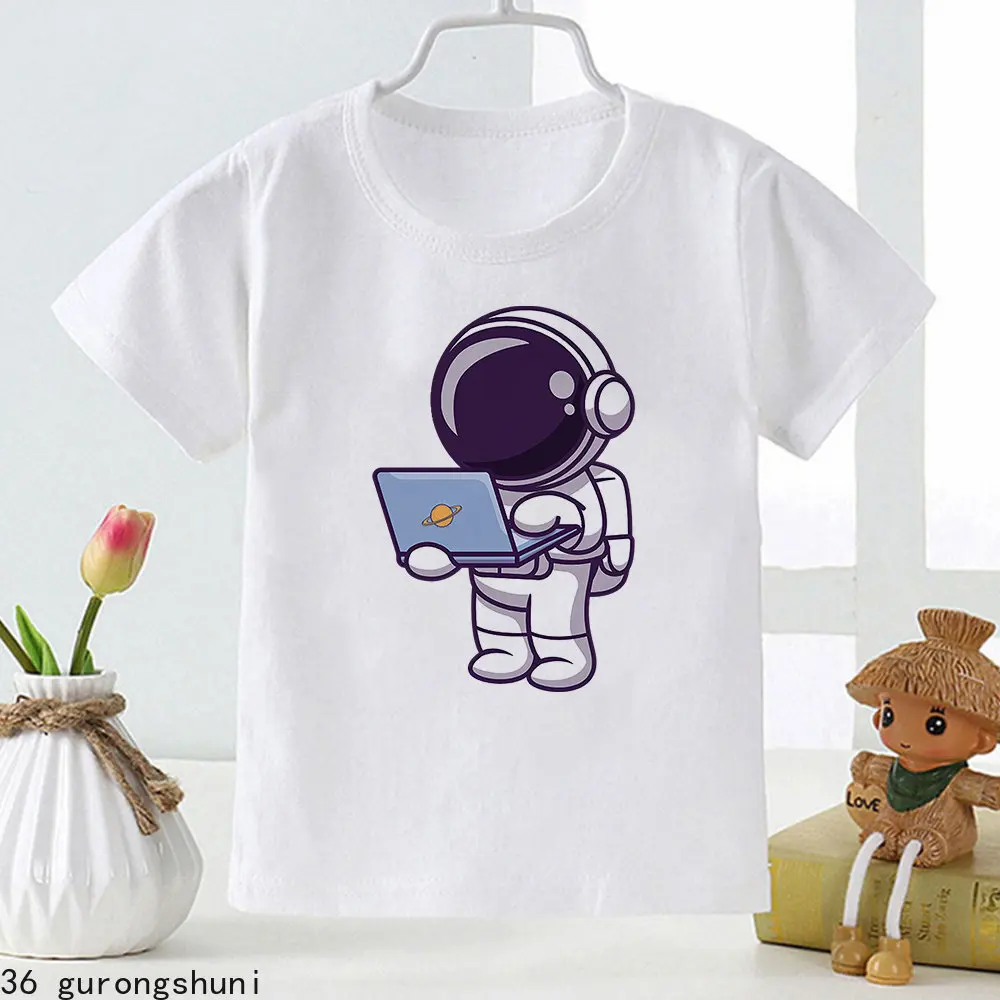 Camiseta espacial divertida para niño de 2 a 12 años – Estampado moderno - imagen 4