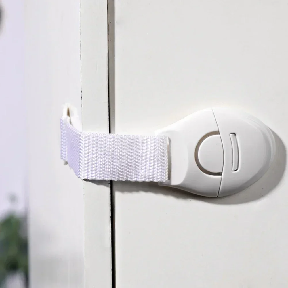 Protección de plástico para puertas de seguridad infantil