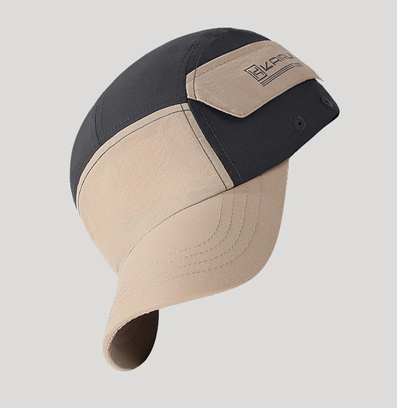 Detalle del bolsillo pequeño en la gorra