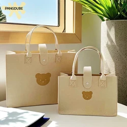 Bolsa maternal de fieltro con oso tierno para bebé