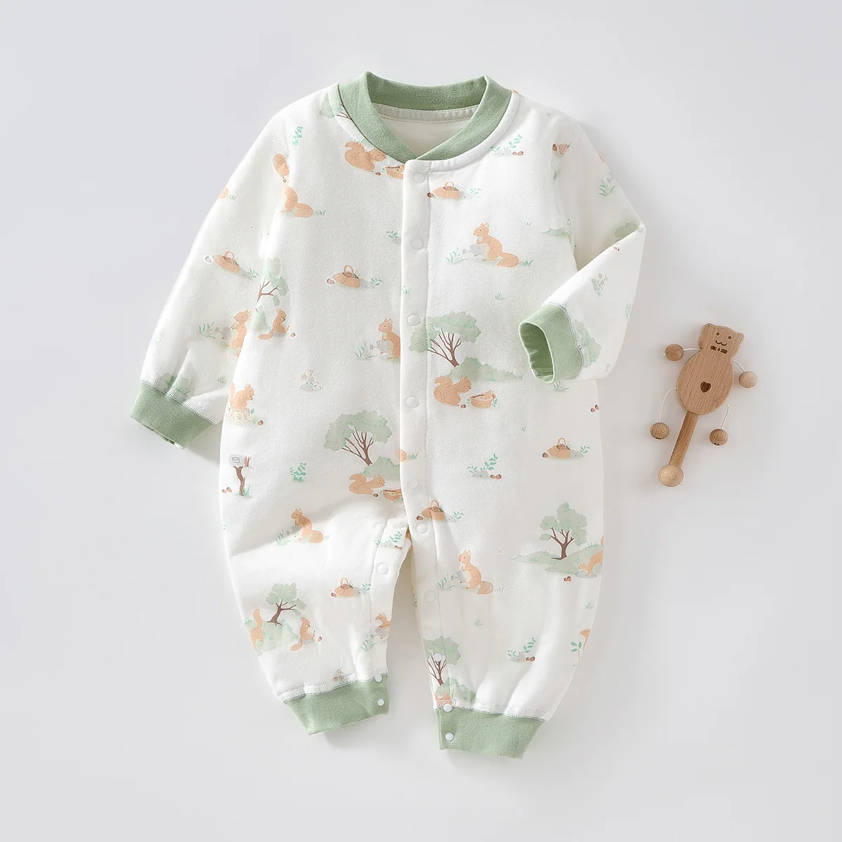 Pelele de invierno grueso para bebé: dibujos tiernos