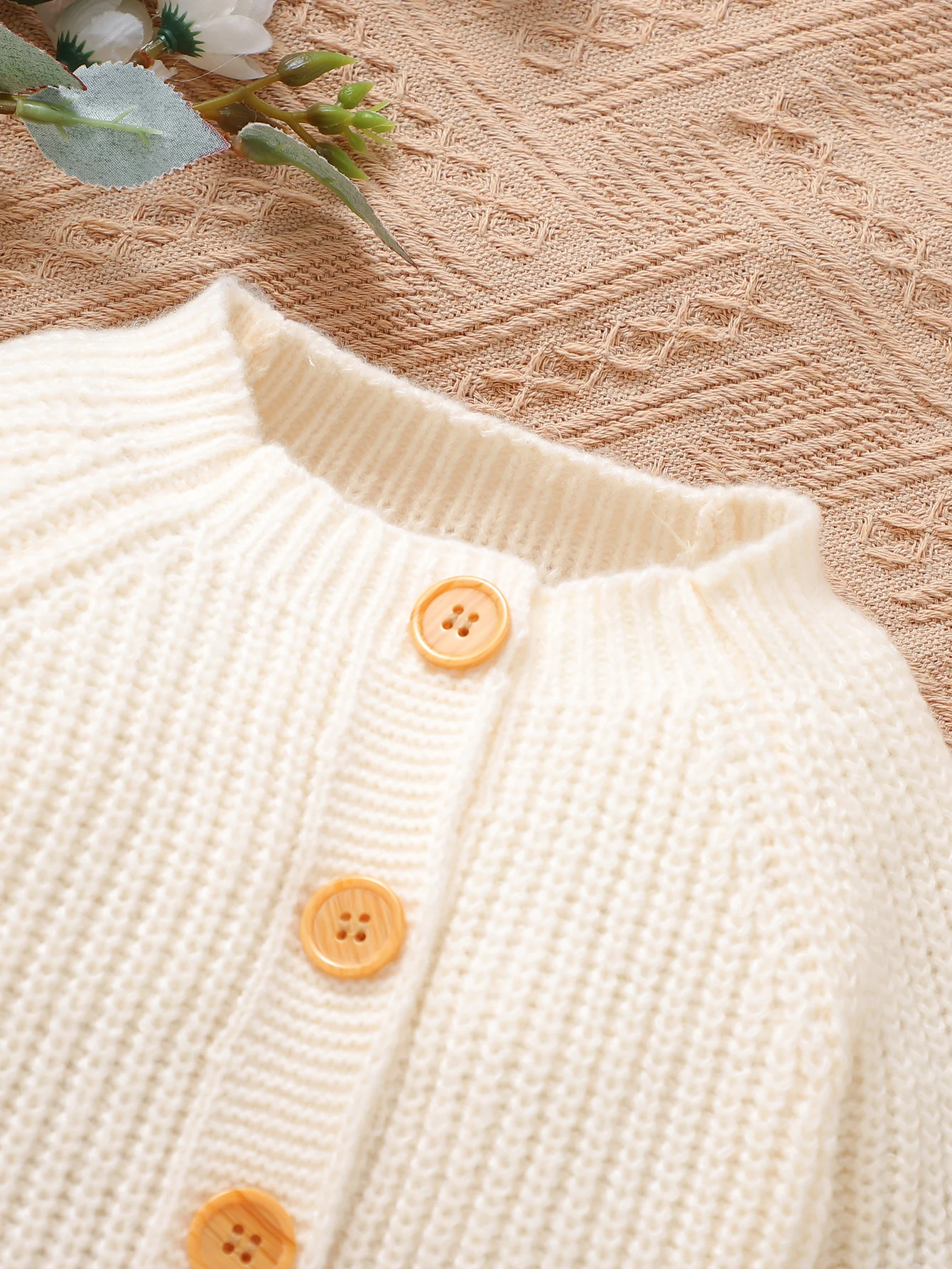 Pelele de punto con gorro para bebé – Conjunto de invierno cálido - imagen 2