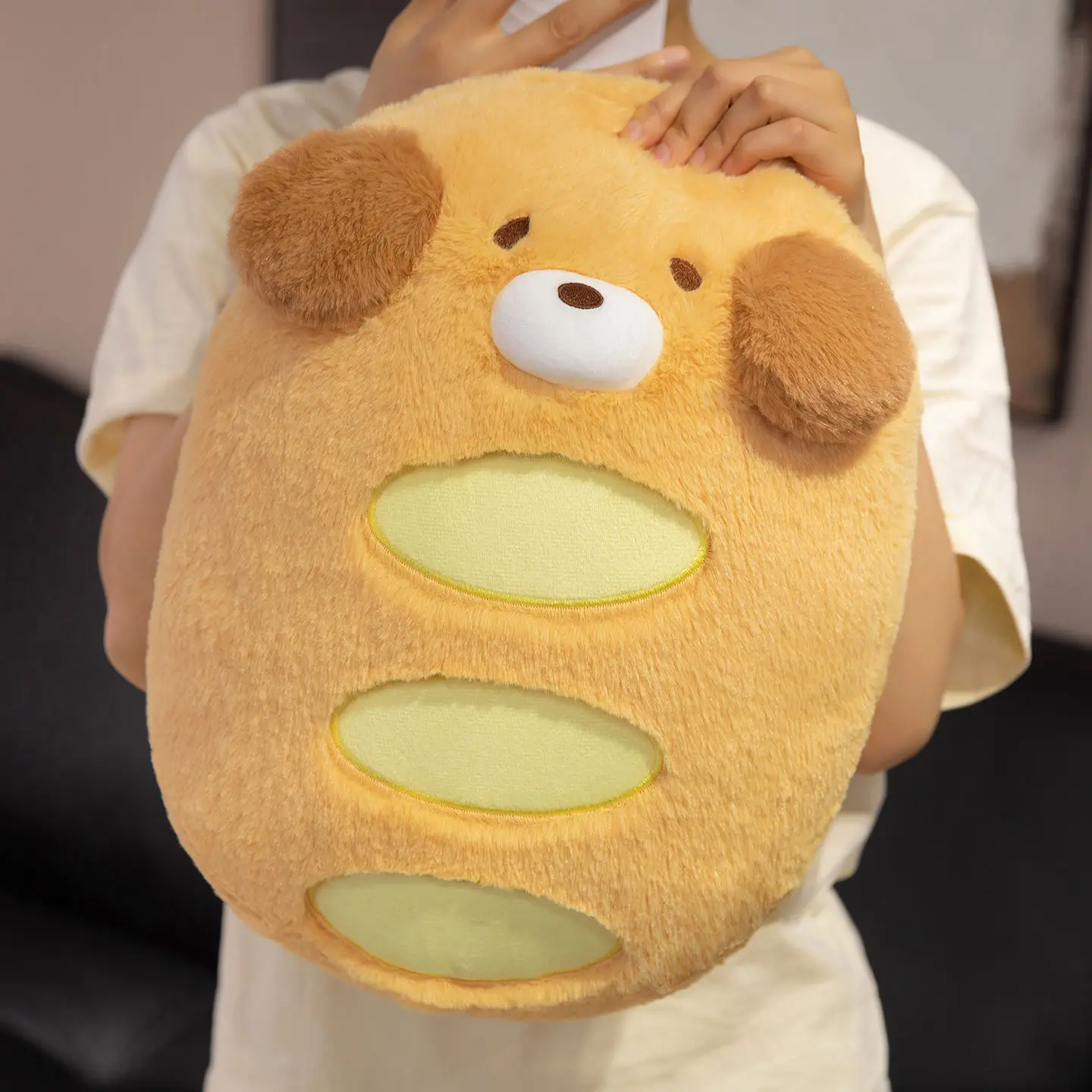 Cojín felpa con forma de pan para mascotas – relleno suave - imagen 3