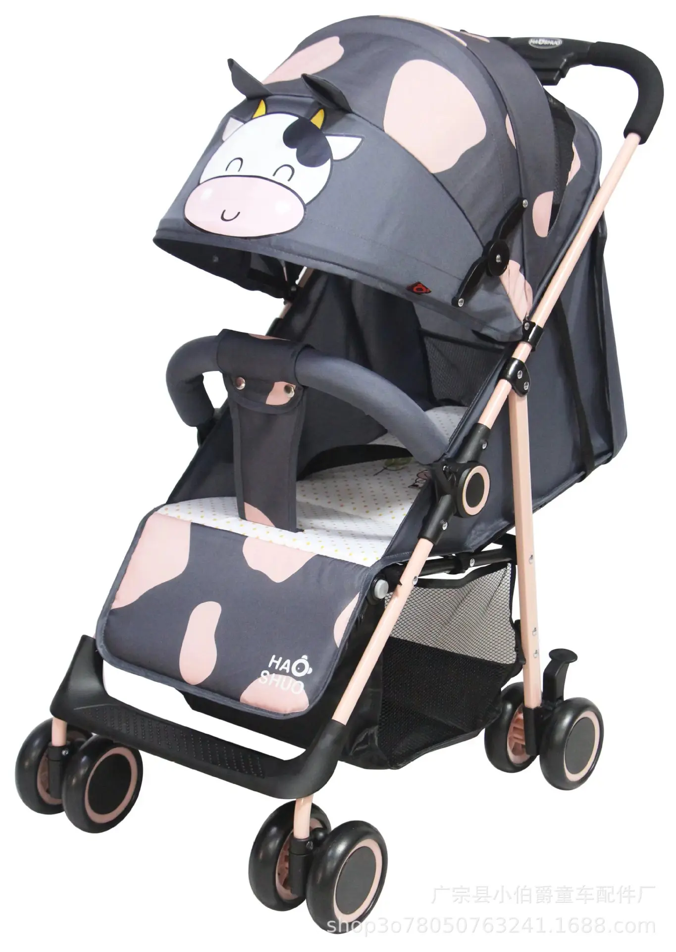 Carrito plegado mostrando su tamaño compacto