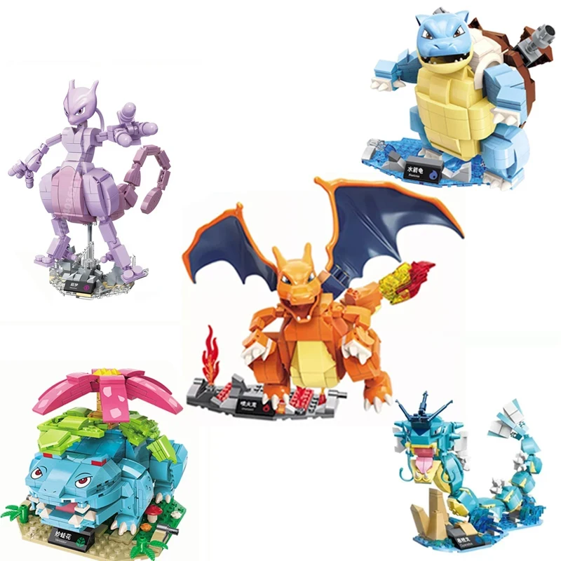 Bloques de Construcción de Pokemon con figuras tipo Charizard y Mewtwo