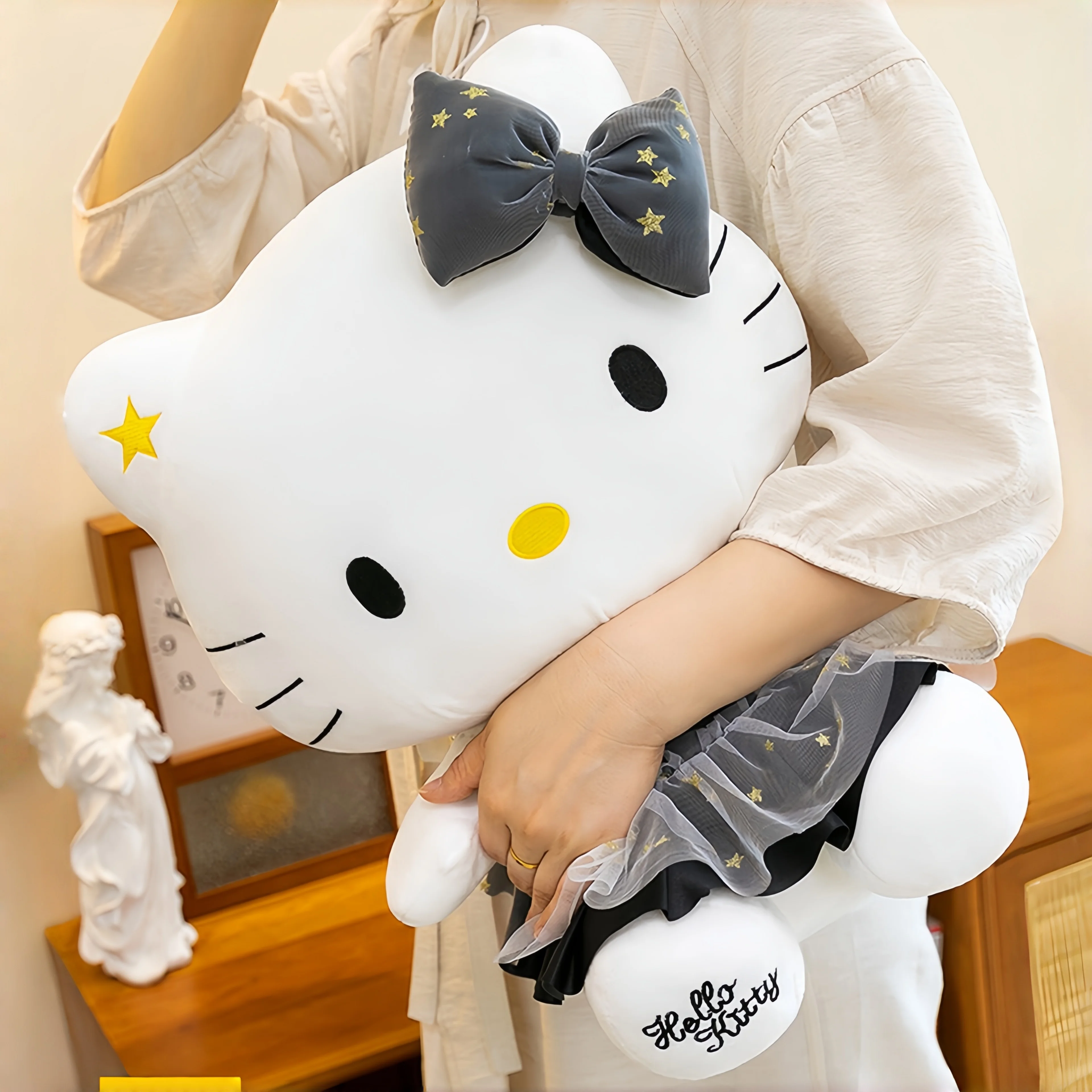 Peluche grande Hello Kitty para regalar y decorar a niños - imagen 5