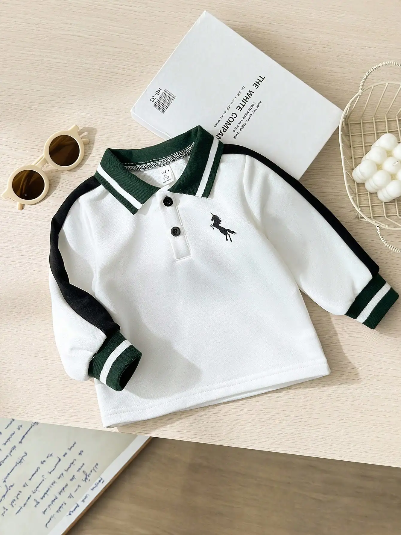 Camisa de manga larga bebé con estampado y solapa blanca - imagen 4