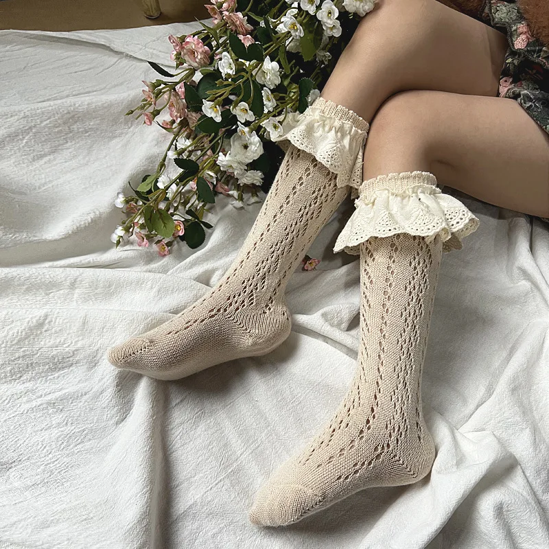 Calcetines largos con volantes para niña – Algodón suave con encaje floral - imagen 2