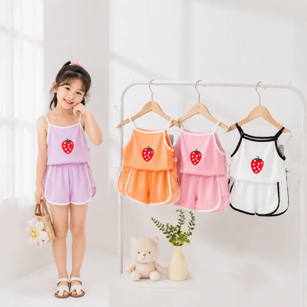 Conjunto de verano de algodón con camiseta y pantalón corto fresas - imagen 4