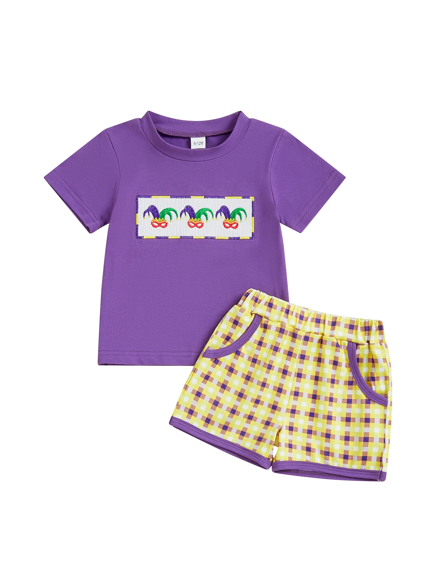 Conjunto de bebé con camiseta de cuello redondo bordado y pantalones cortos a cuadros