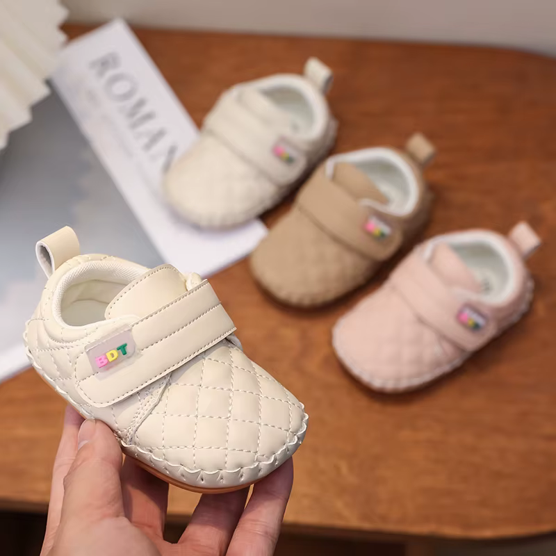 Zapatillas ligeras para niños con suela antideslizante