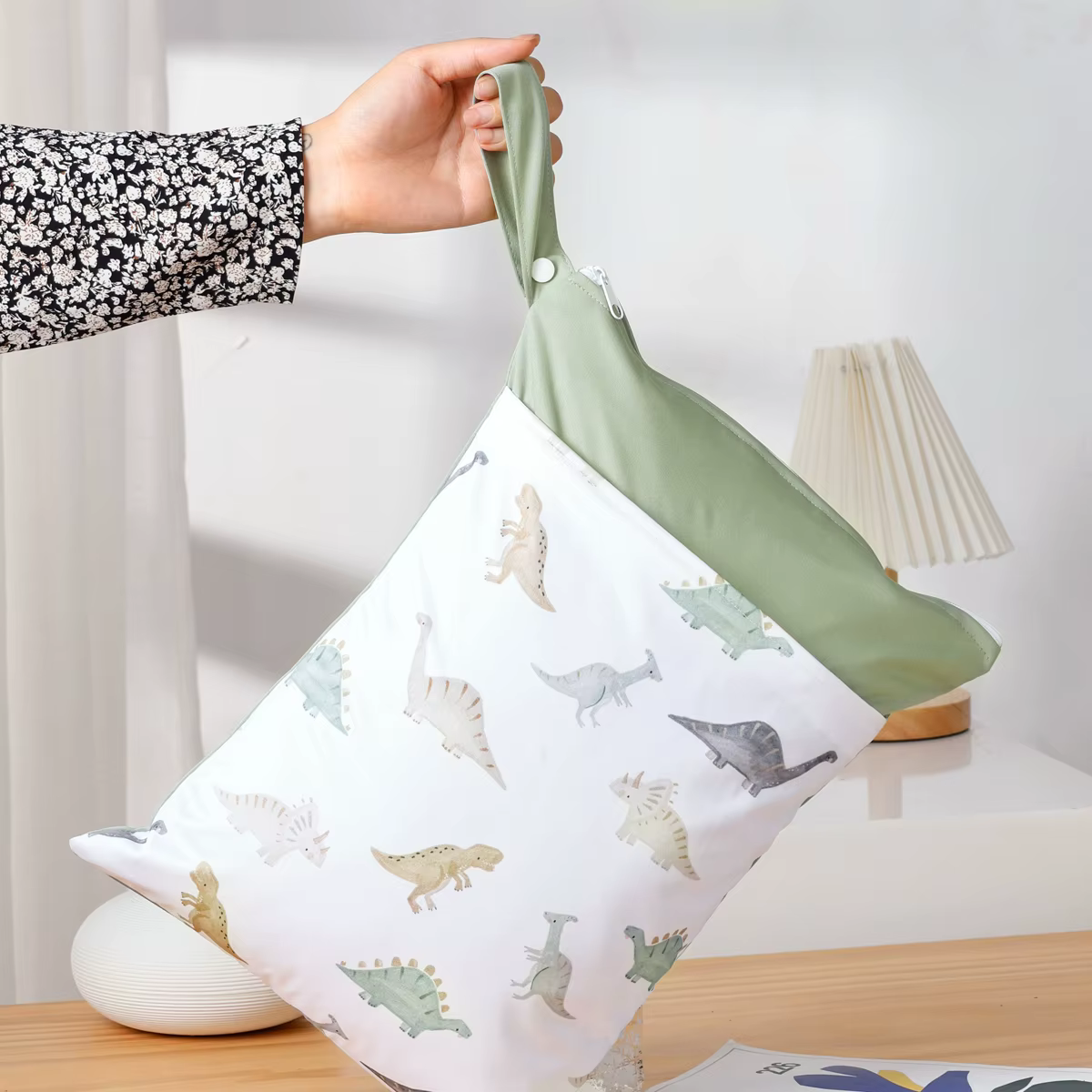 Bolsa de pañal Elinfant con compartimento seco-húmedo para viajes - imagen 5